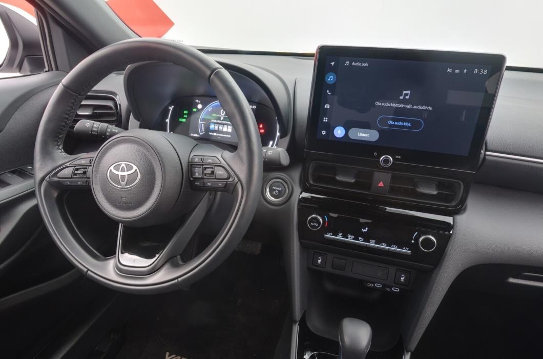 TOYOTA Yaris Cross 2024