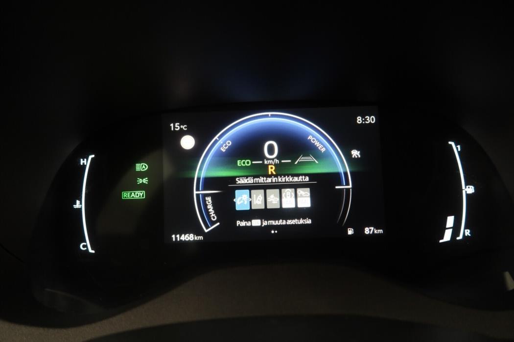 TOYOTA Yaris Cross 2024