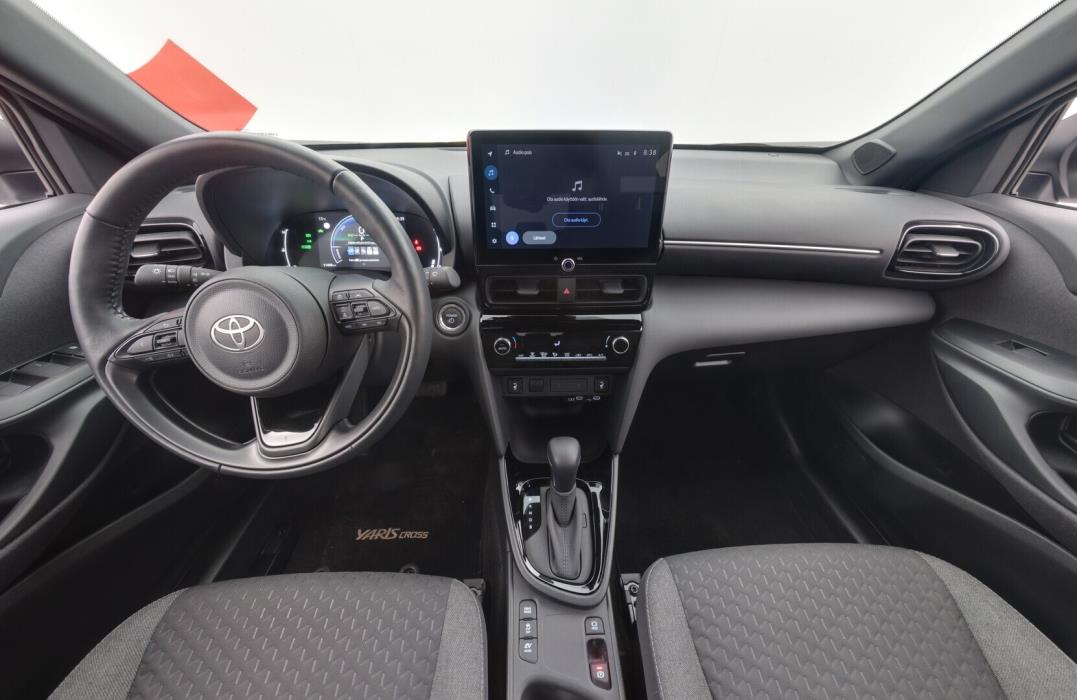 TOYOTA Yaris Cross 2024