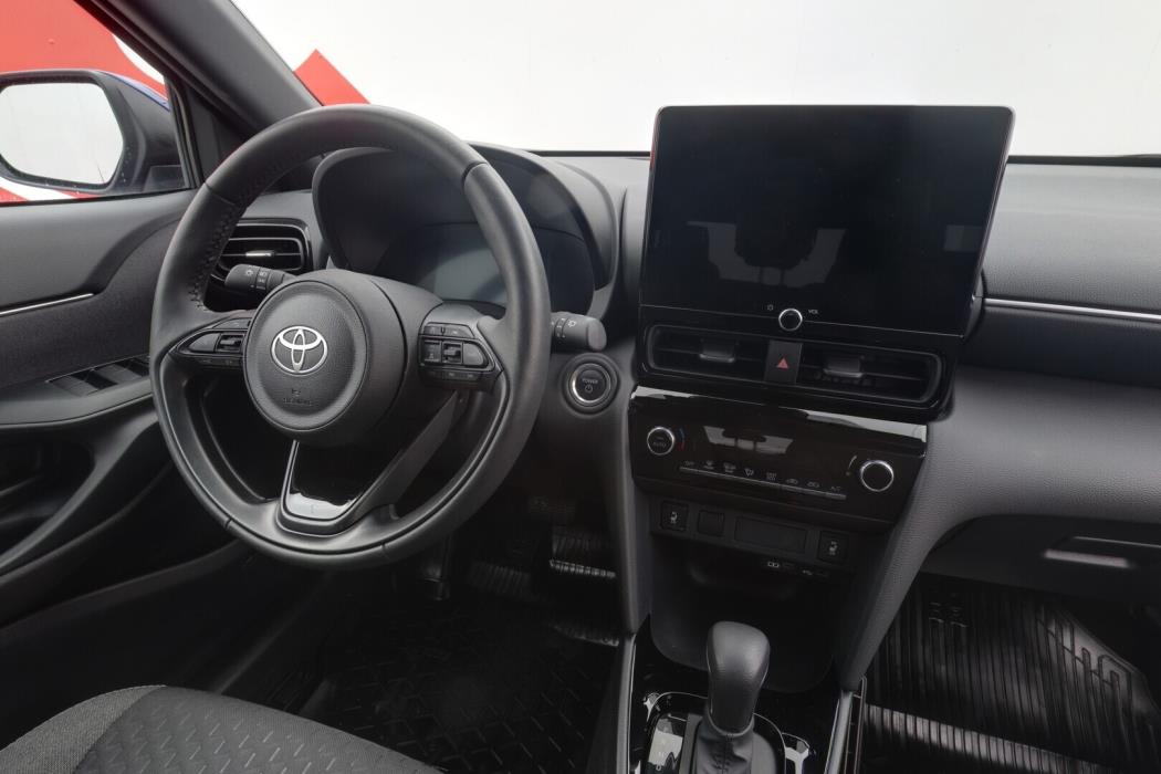 TOYOTA Yaris Cross 2025