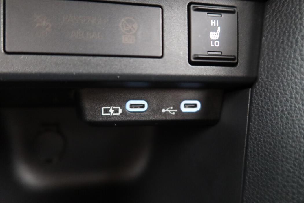 TOYOTA Yaris Cross 2025