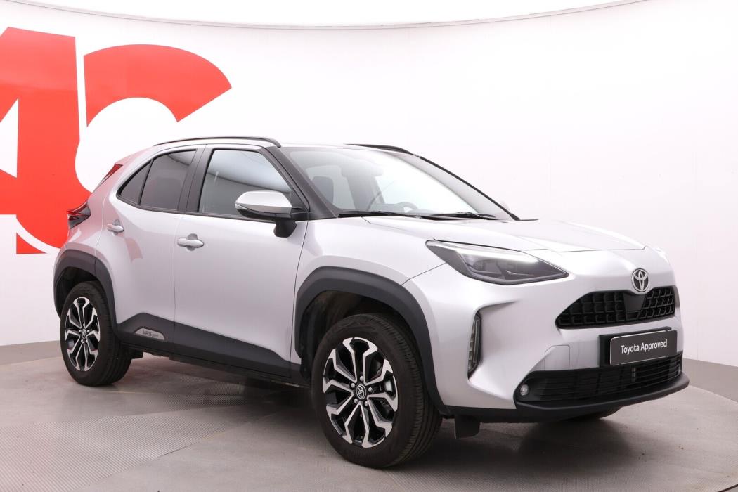 TOYOTA Yaris Cross 2025