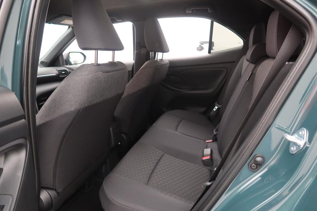 TOYOTA Yaris Cross 2025