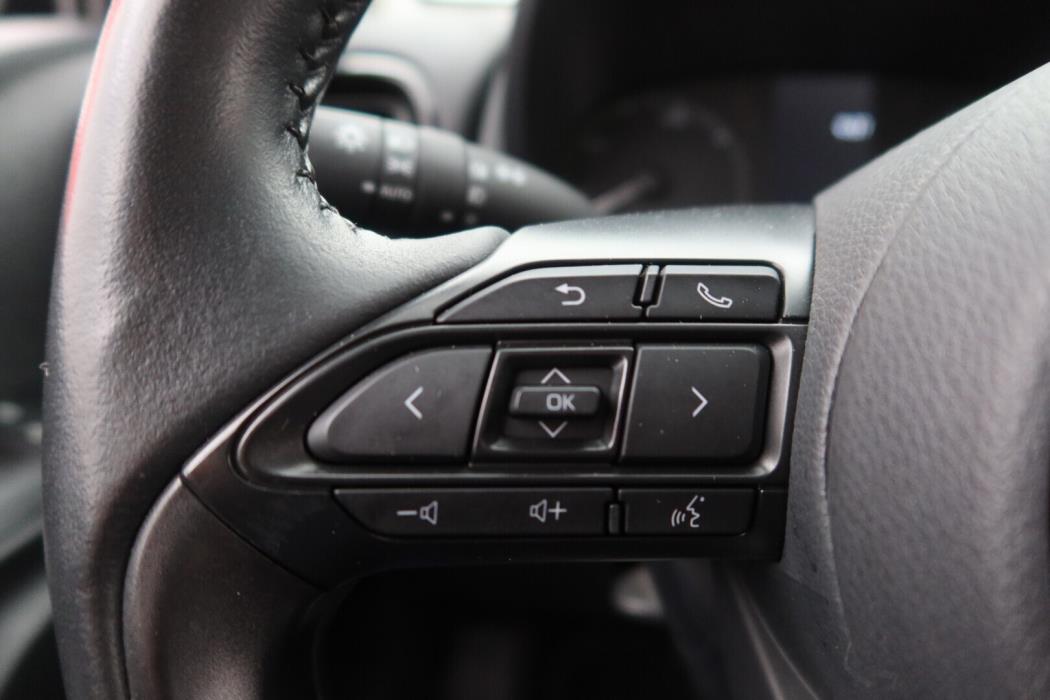 TOYOTA Yaris 2022