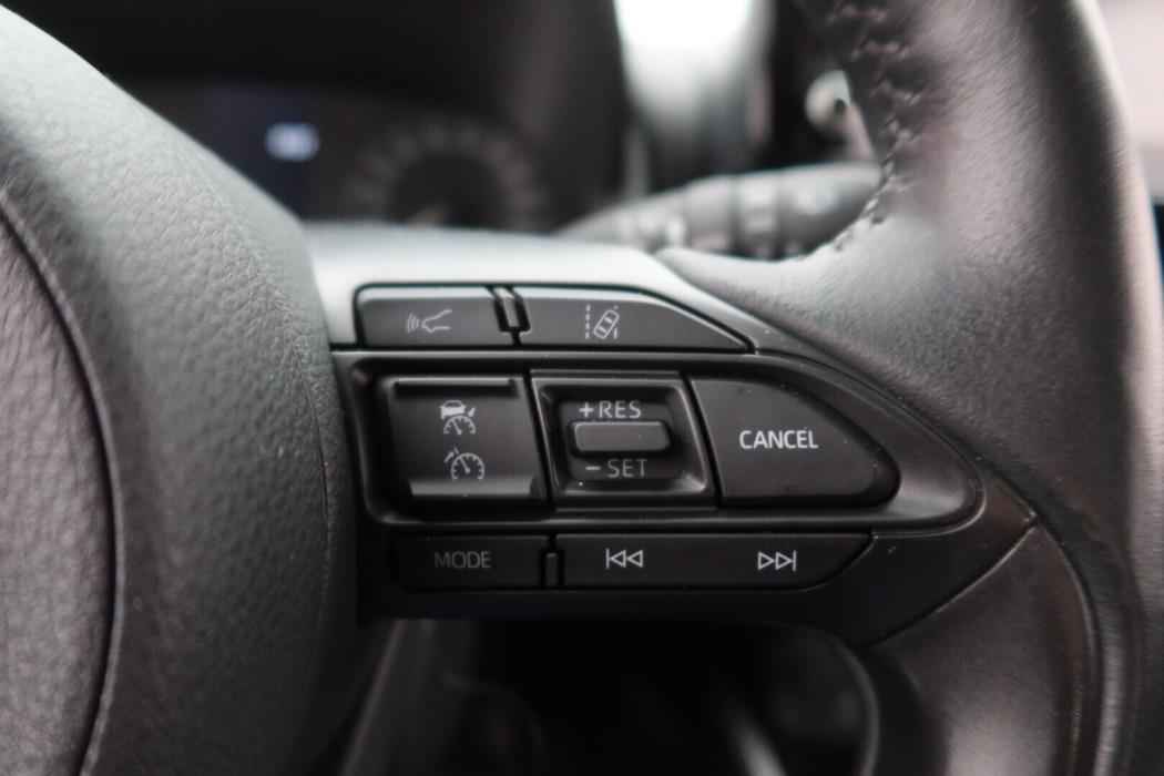 TOYOTA Yaris 2022