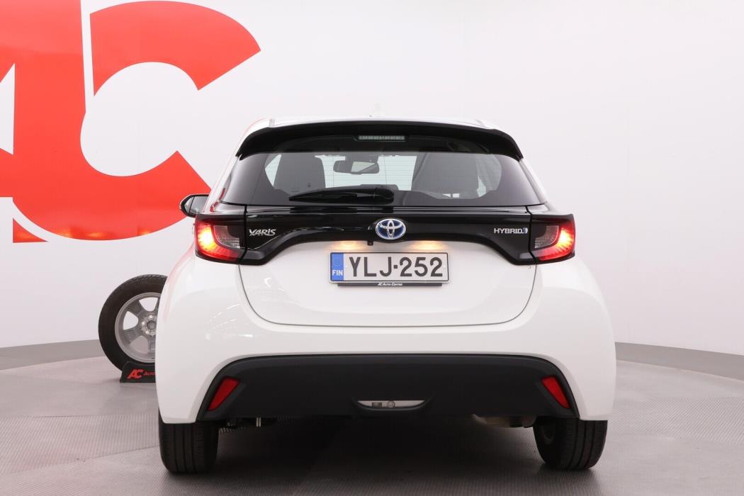 TOYOTA Yaris 2022