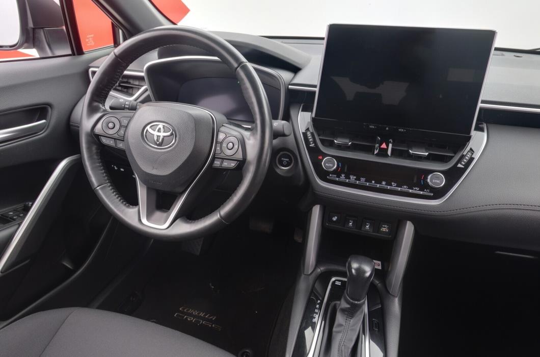 TOYOTA Corolla Cross 2023