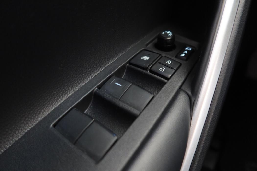 TOYOTA Corolla Cross 2023