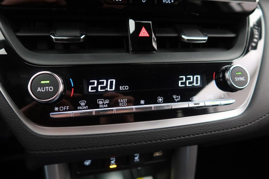 TOYOTA Corolla Cross 2023