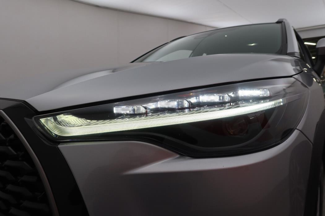 TOYOTA Corolla Cross 2023