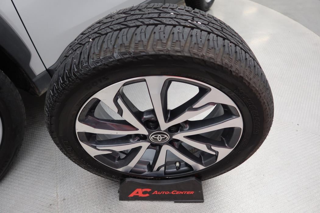 TOYOTA Corolla Cross 2023