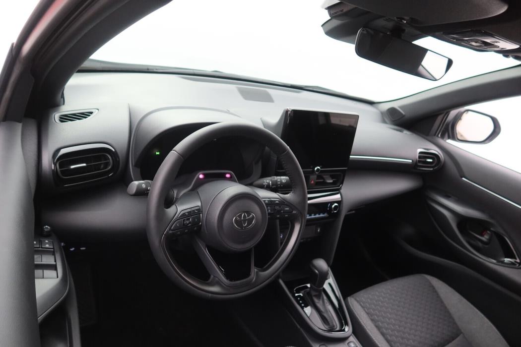 TOYOTA Yaris Cross 2026