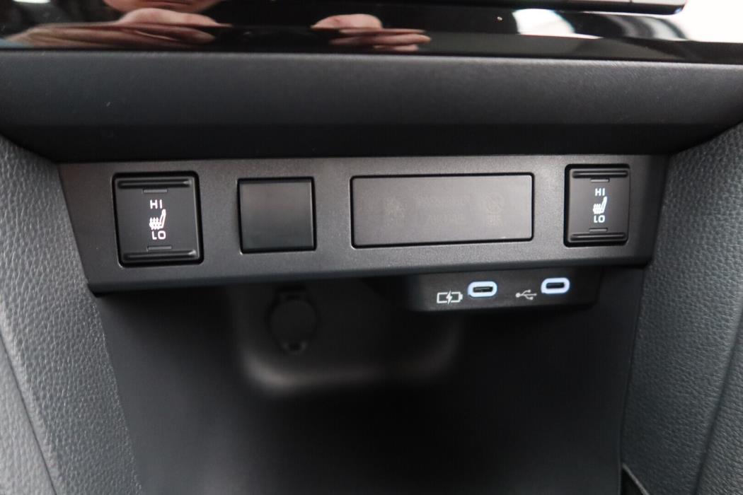 TOYOTA Yaris Cross 2026