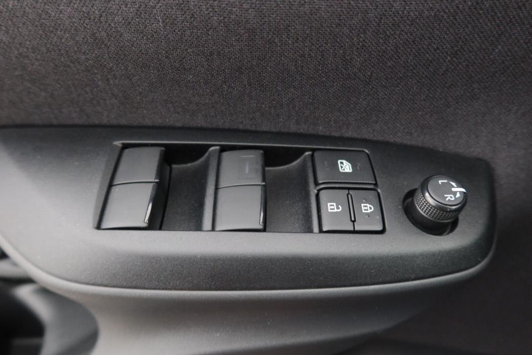 TOYOTA Yaris Cross 2024