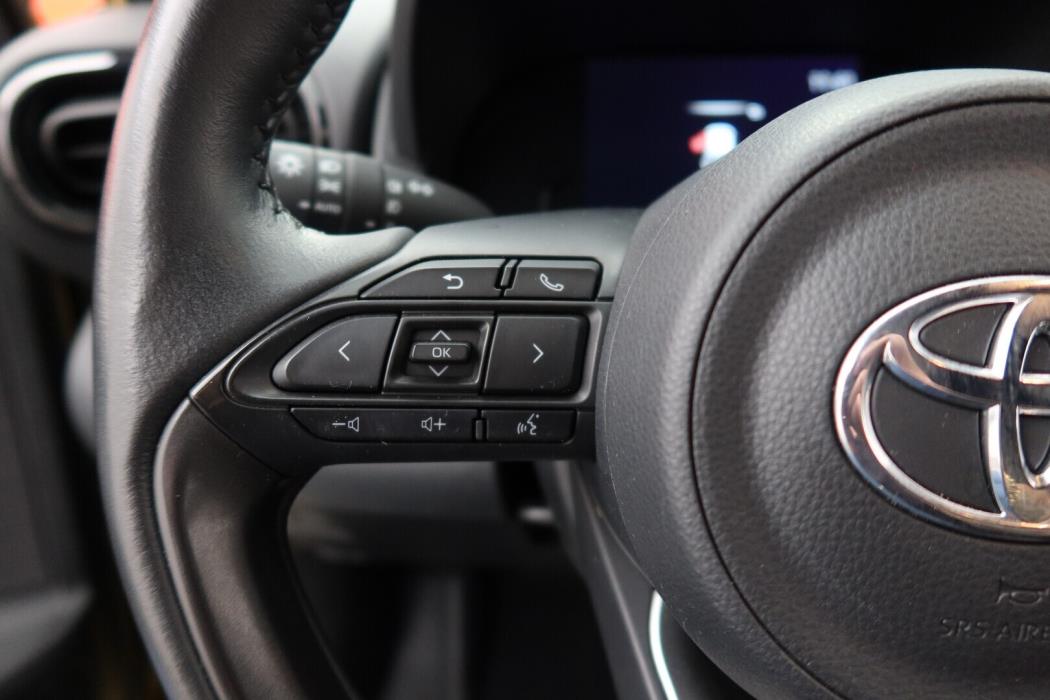 TOYOTA Yaris Cross 2024