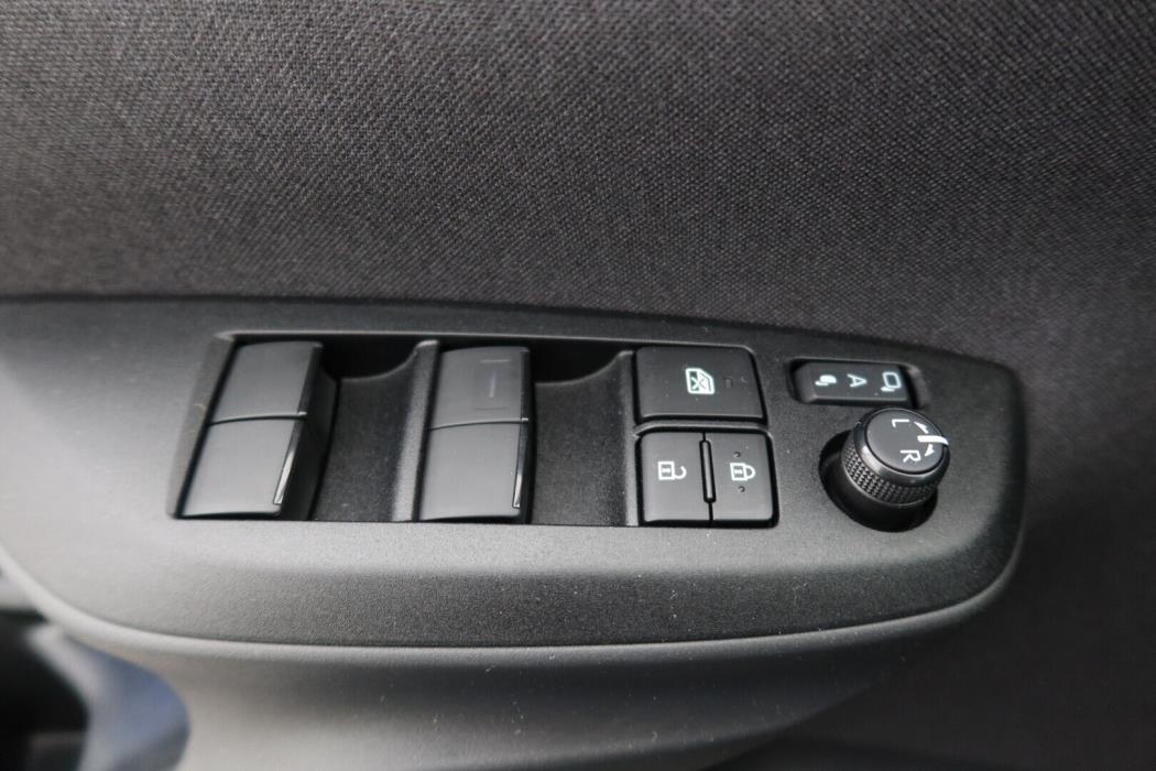 TOYOTA Yaris Cross 2024