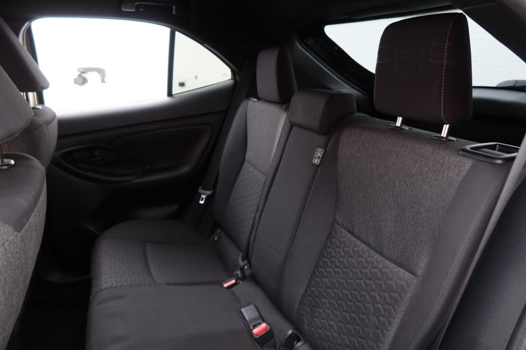TOYOTA Yaris Cross 2024