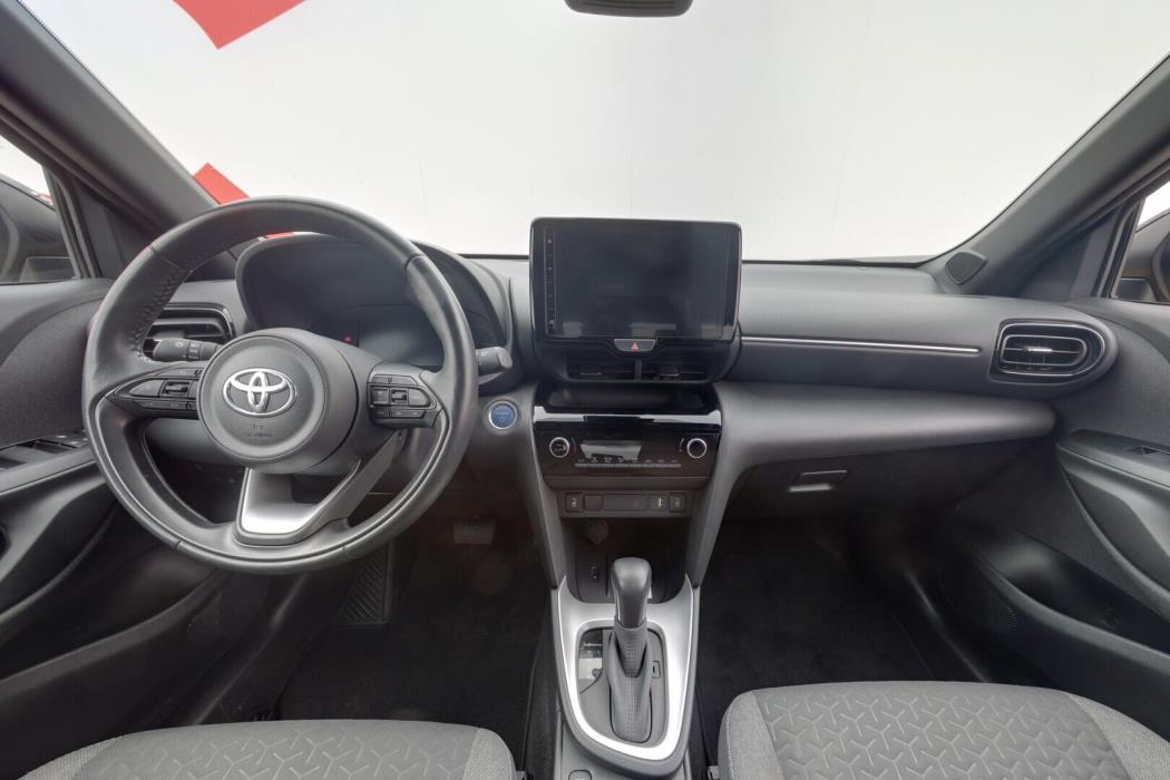 TOYOTA Yaris Cross 2024