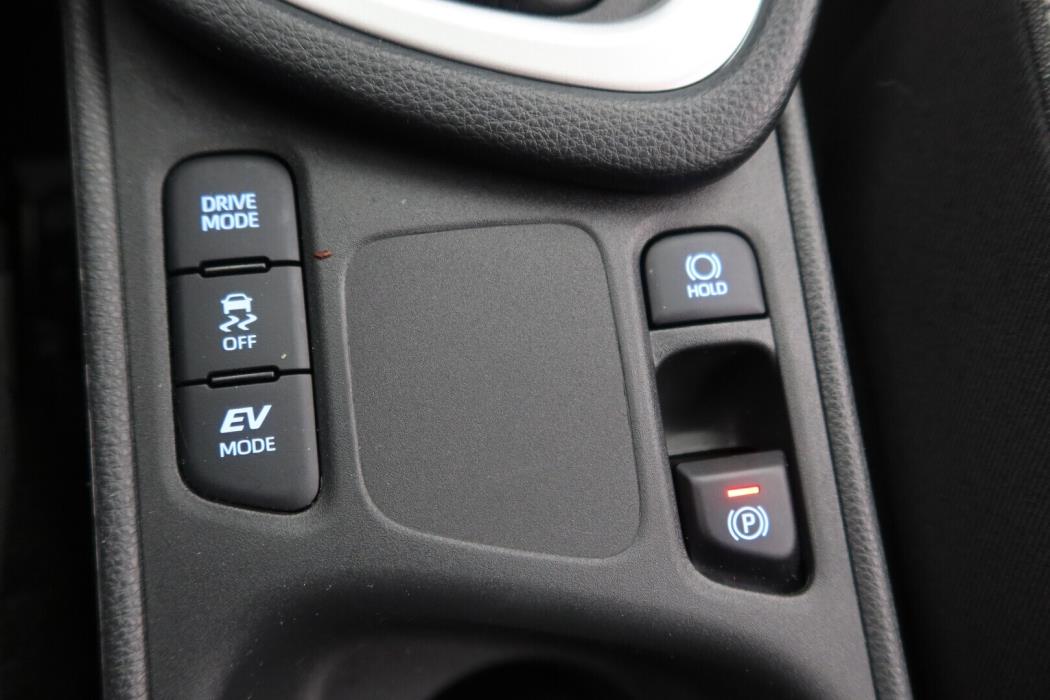 TOYOTA Yaris 2024