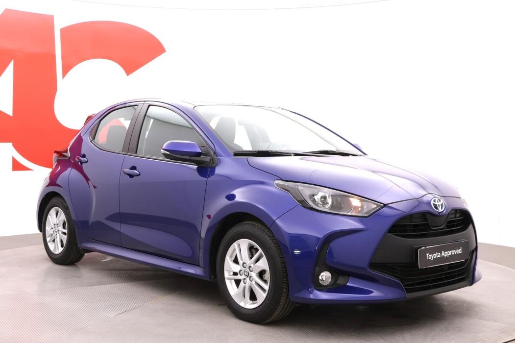 TOYOTA Yaris 2024