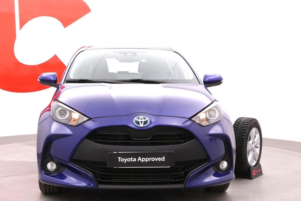 TOYOTA Yaris 2024
