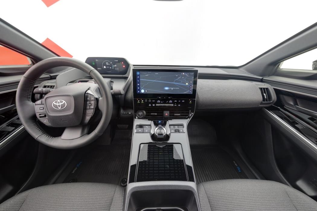 TOYOTA bZ4X 2025
