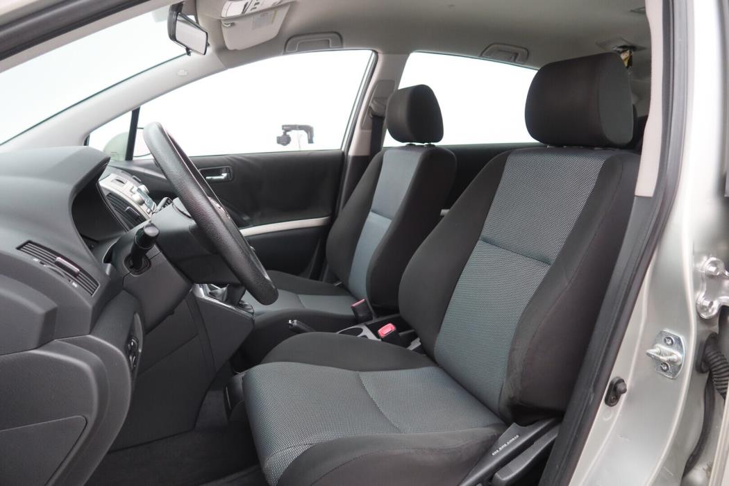 TOYOTA Corolla Verso 2005