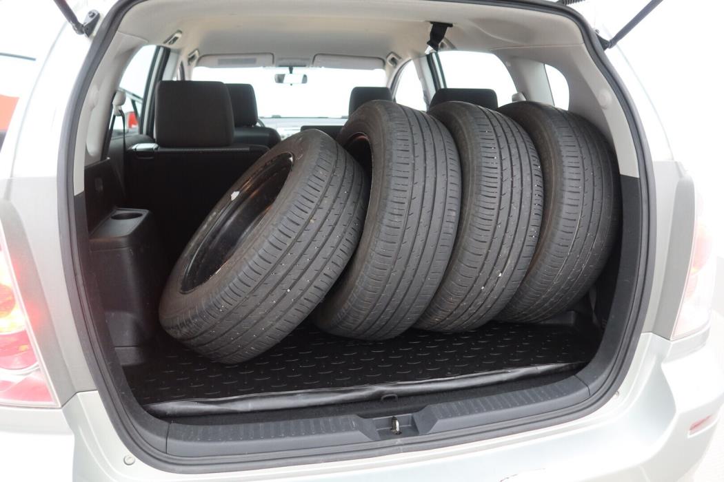 TOYOTA Corolla Verso 2005