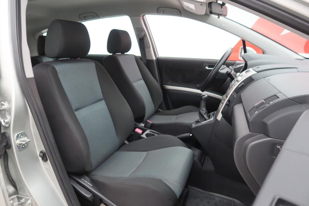 TOYOTA Corolla Verso 2005