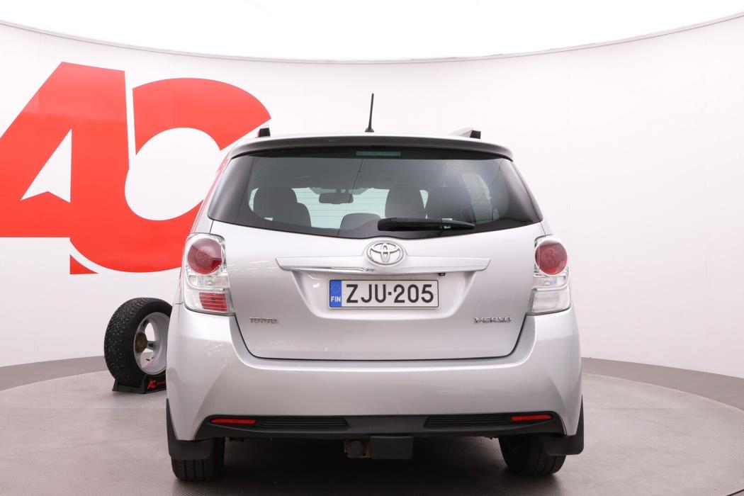 TOYOTA Verso 2013
