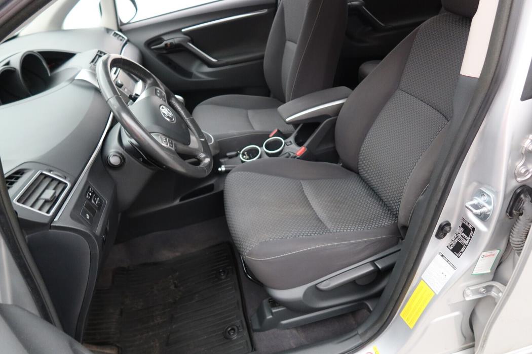 TOYOTA Verso 2013