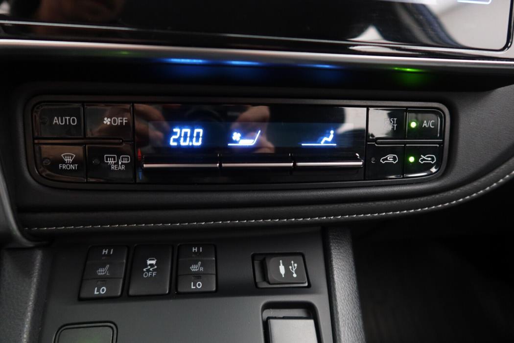 TOYOTA Auris 2018