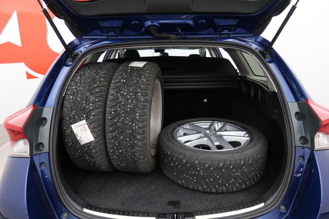 TOYOTA Auris 2018