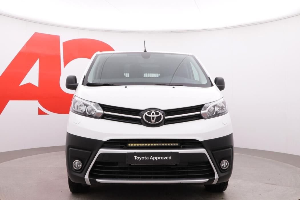 TOYOTA Proace 2022