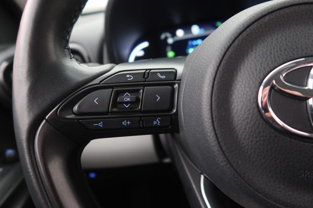 TOYOTA Yaris Cross 2022
