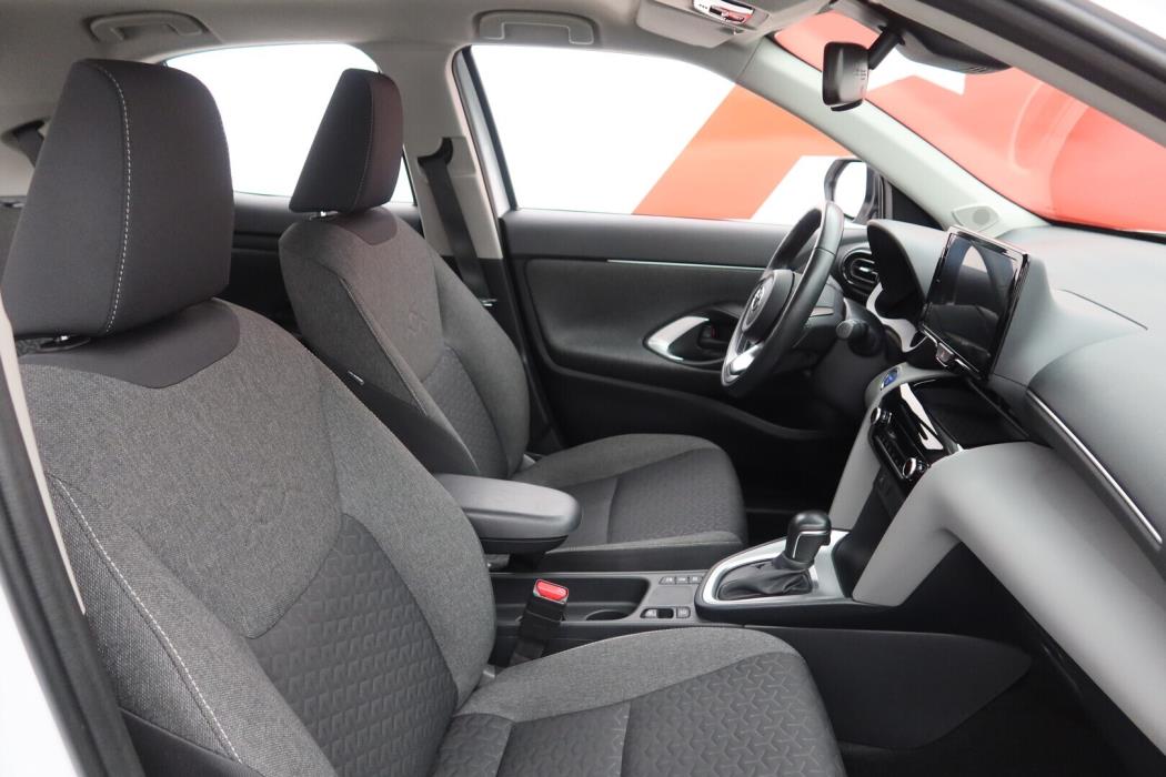 TOYOTA Yaris Cross 2022