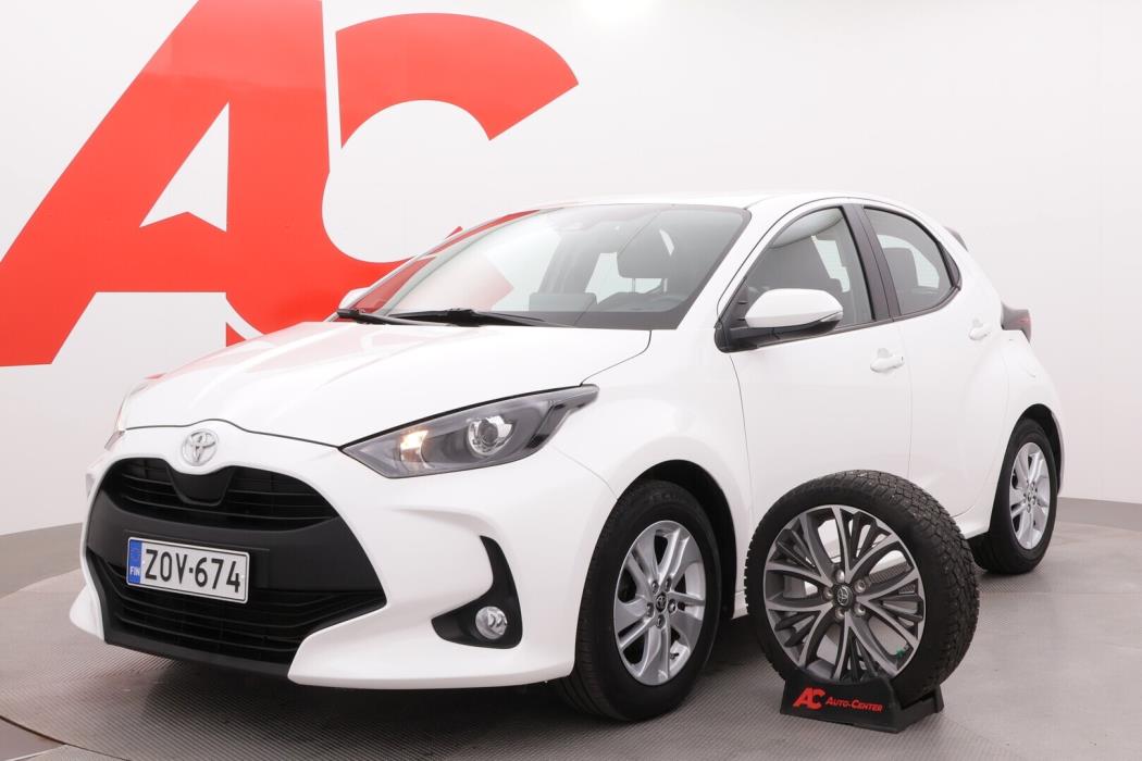 TOYOTA Yaris 2023