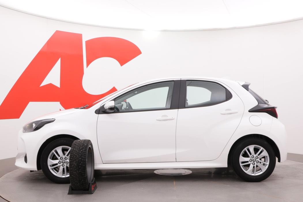 TOYOTA Yaris 2023