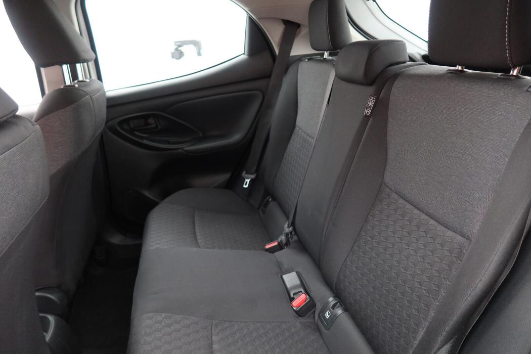TOYOTA Yaris 2023