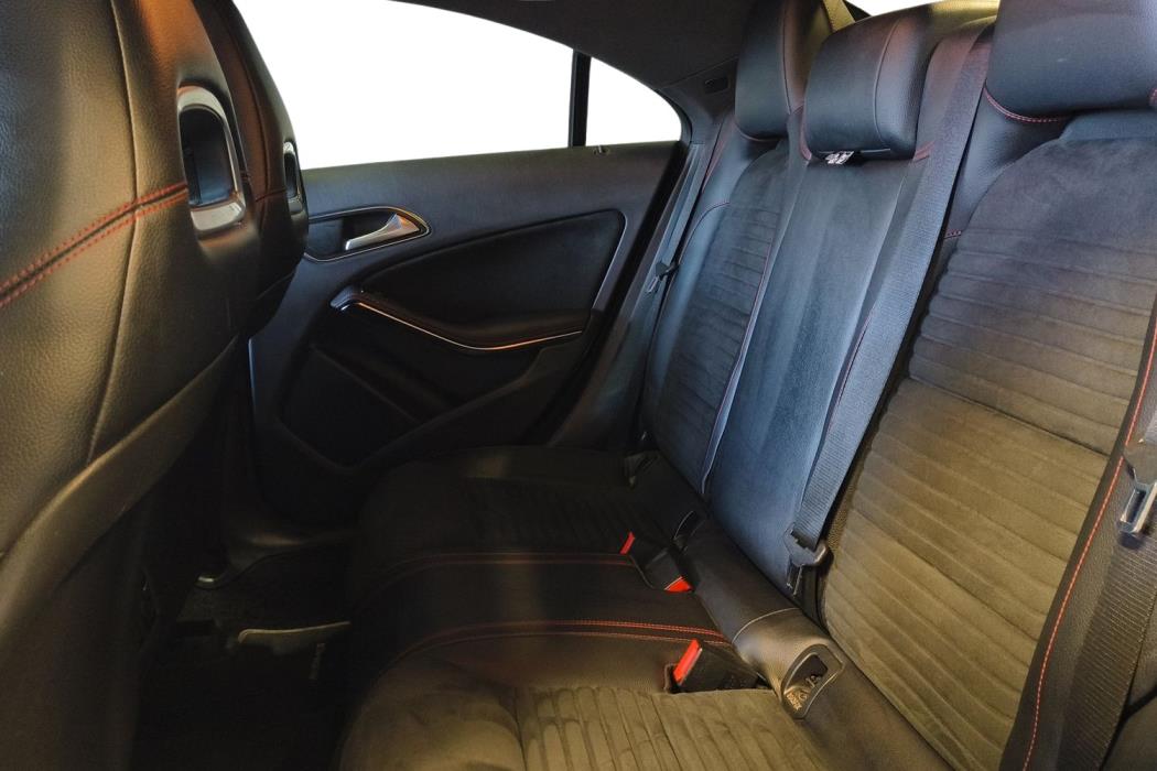 MERCEDES-BENZ CLA 2015