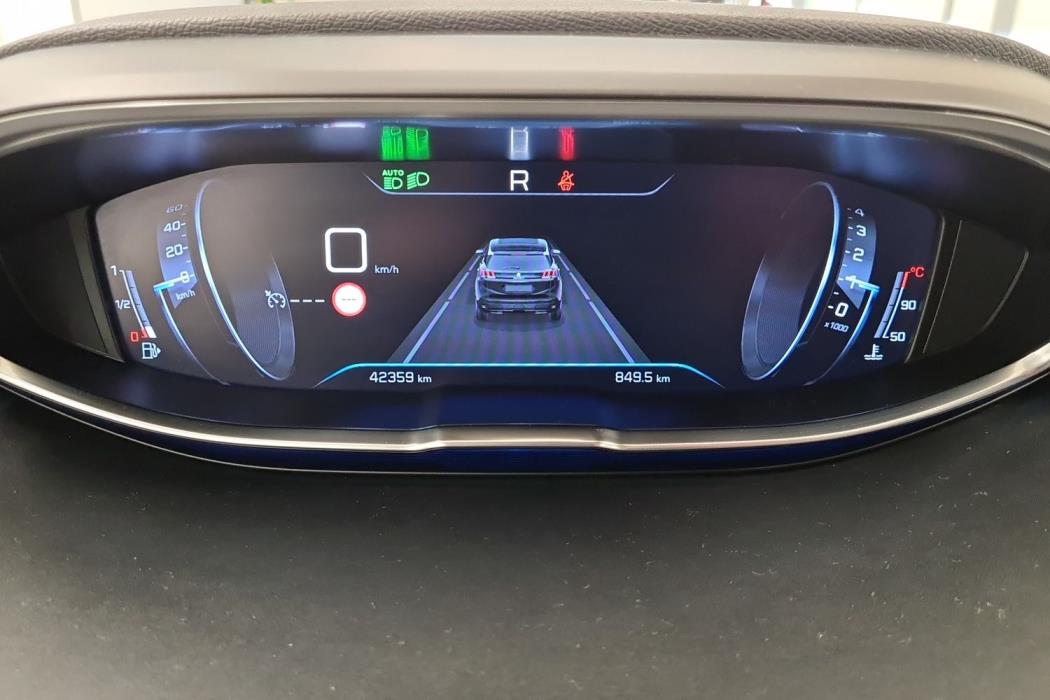 PEUGEOT 3008 2019
