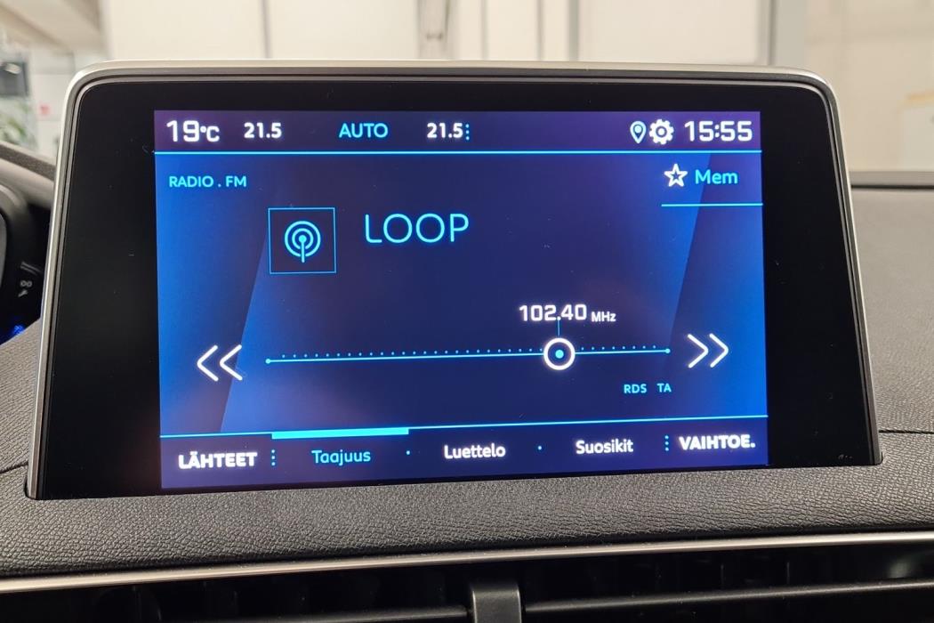 PEUGEOT 3008 2019