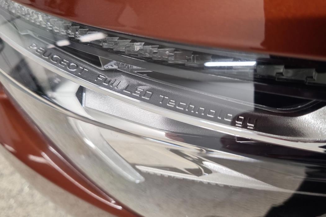 PEUGEOT 3008 2019