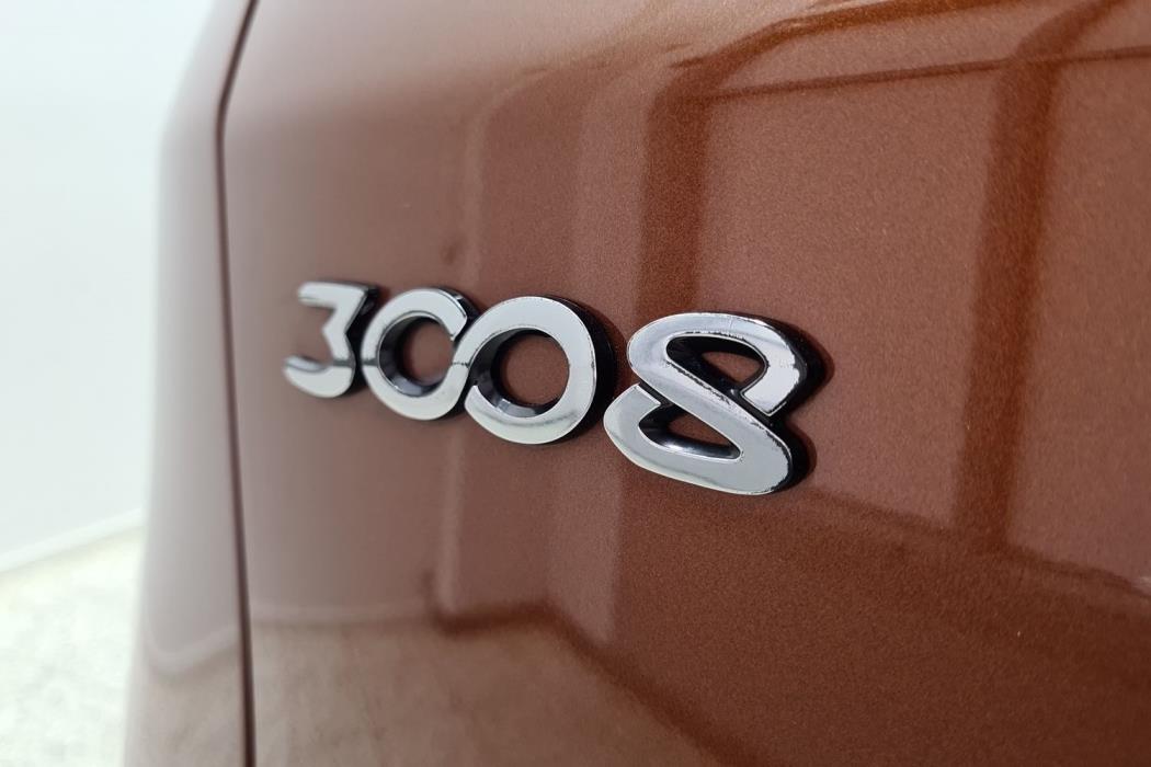 PEUGEOT 3008 2019