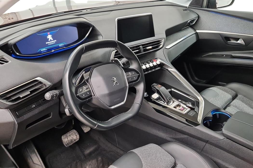 PEUGEOT 3008 2019