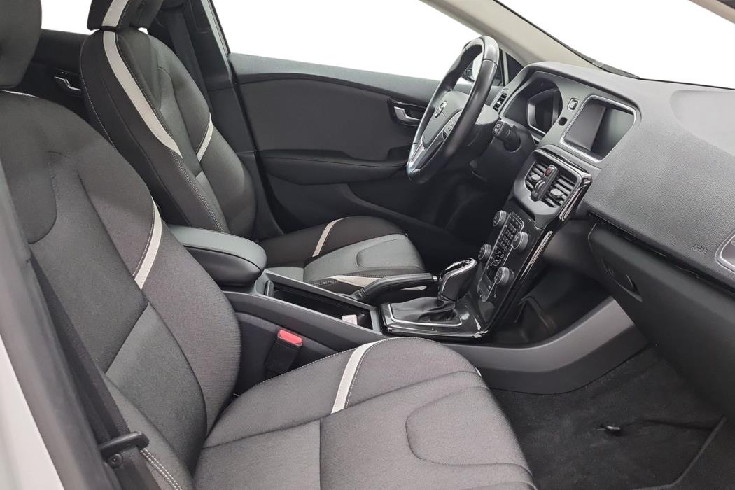 VOLVO V40 Cross Country 2019