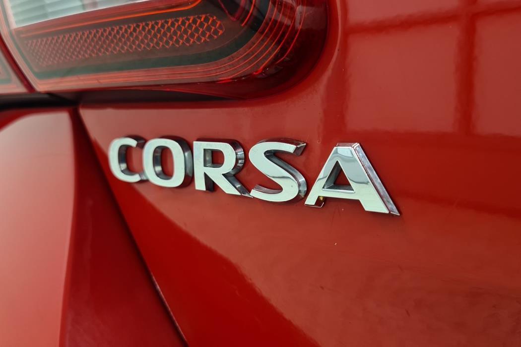 OPEL CORSA 2015