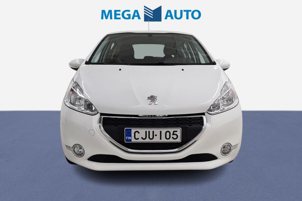 PEUGEOT 208 2015