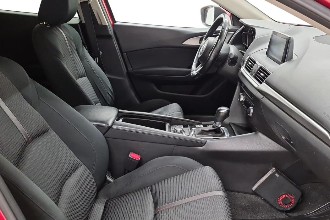 MAZDA Mazda3 2018