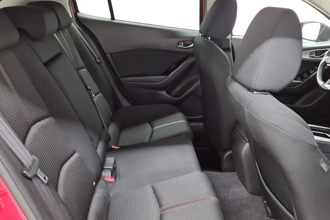 MAZDA Mazda3 2018